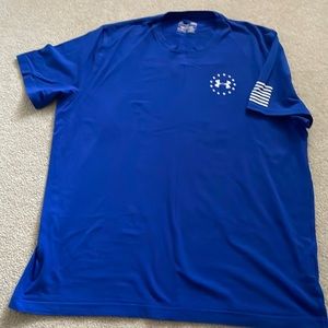 Blue mens UA shirt